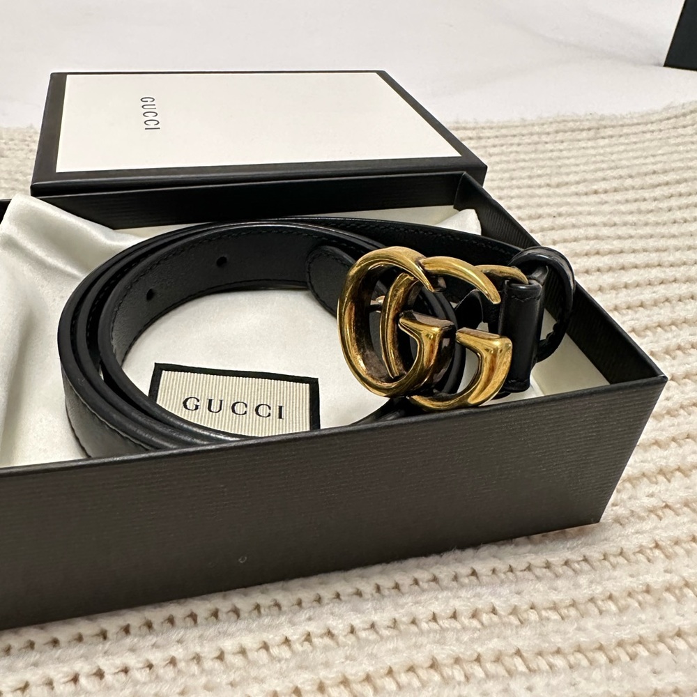 GUCCI GG MARMONT THIN LEATHER BELT WITH DOUBLE G BUCKLE